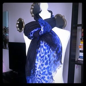 NWT CALVIN KLEIN Scarf or Wrap